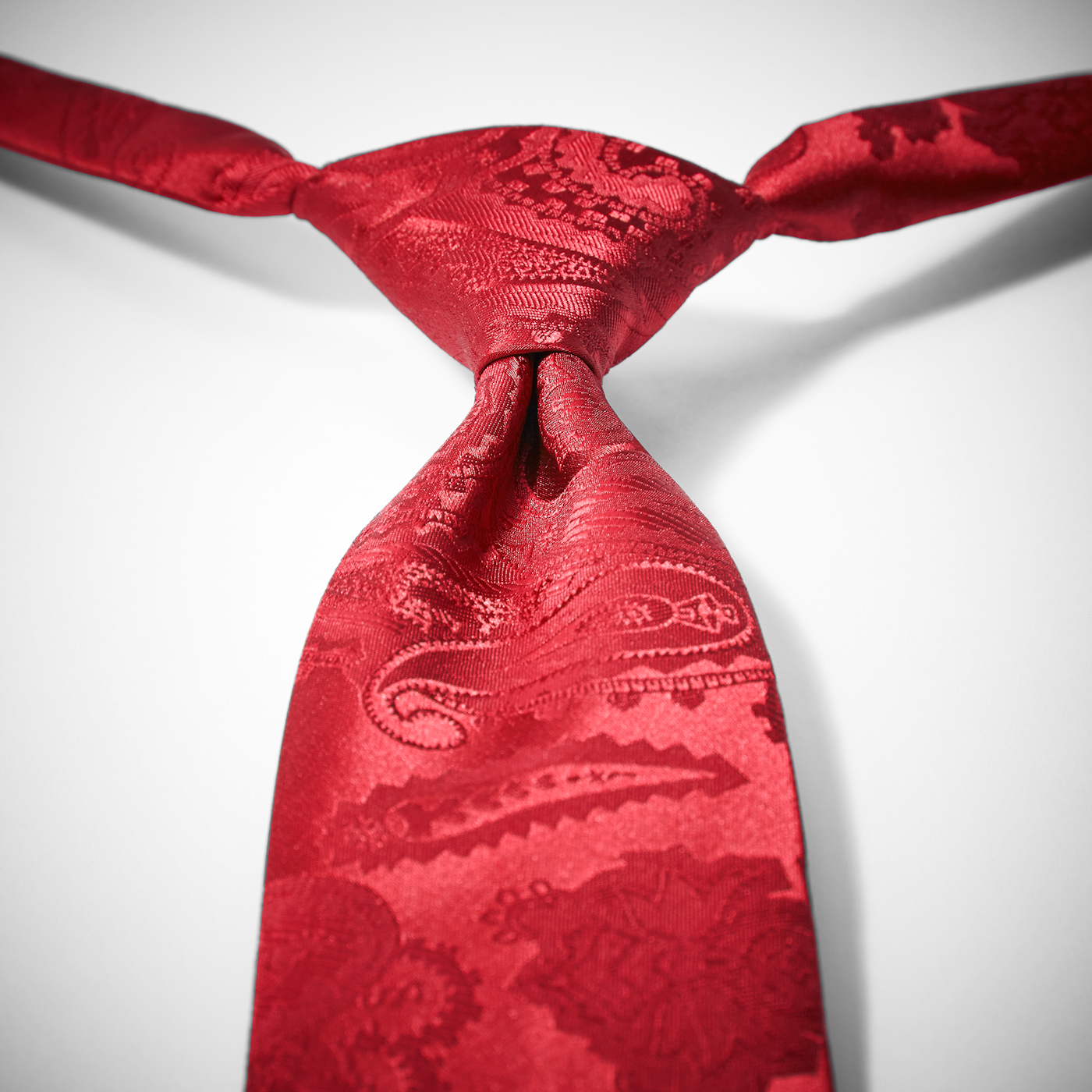 Ruby Paisley Pre-Tied Tie