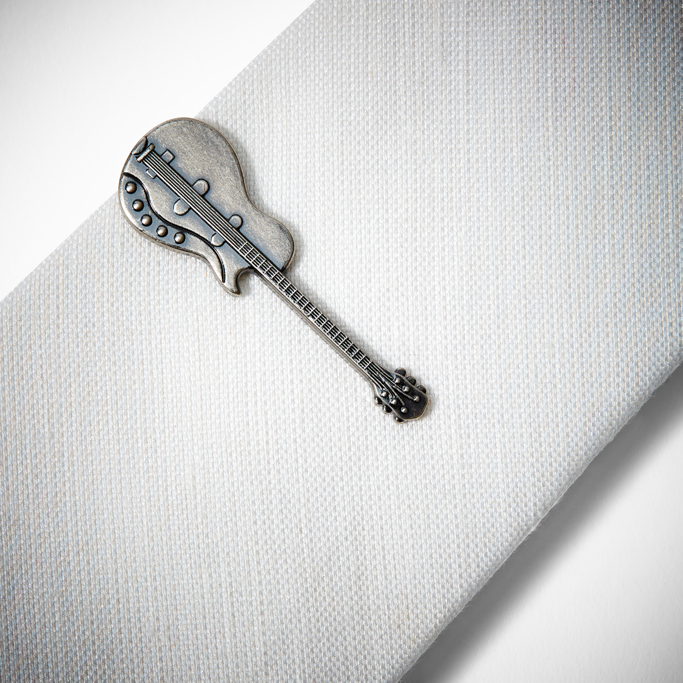 Guitar Tie Bar