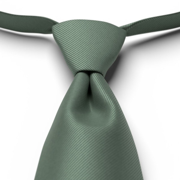 Evergreen Pre-Tied Tie